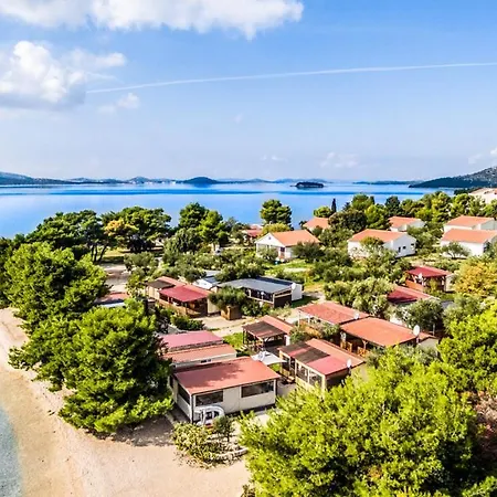 Mobile 35 Resort